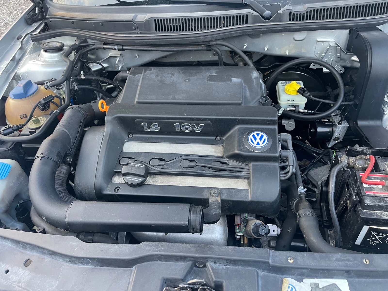 VW Golf 1.4i-16V-ITALIA | Mobile.bg — изображение 11
