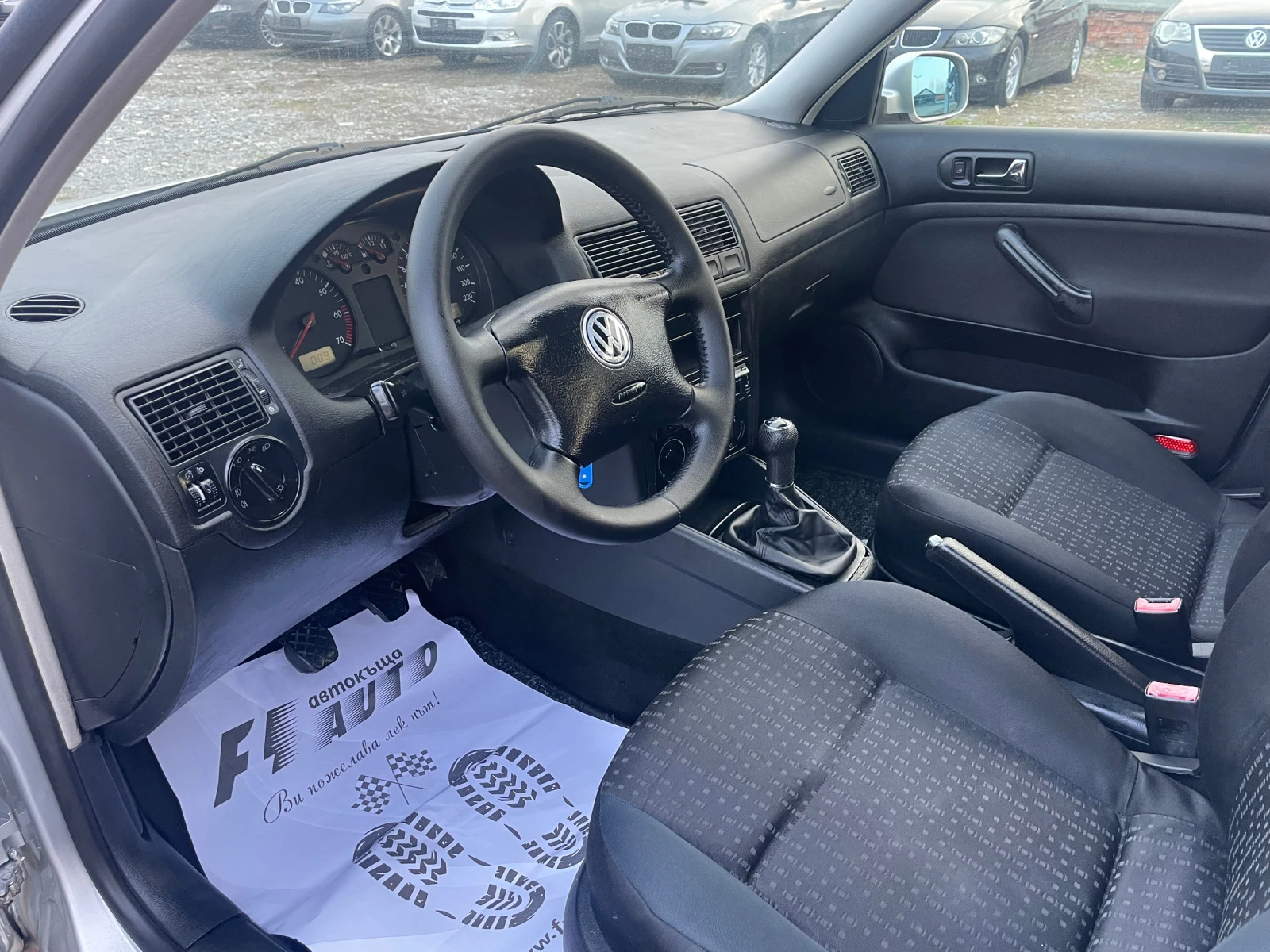 VW Golf 1.4i-16V-ITALIA - изображение 10