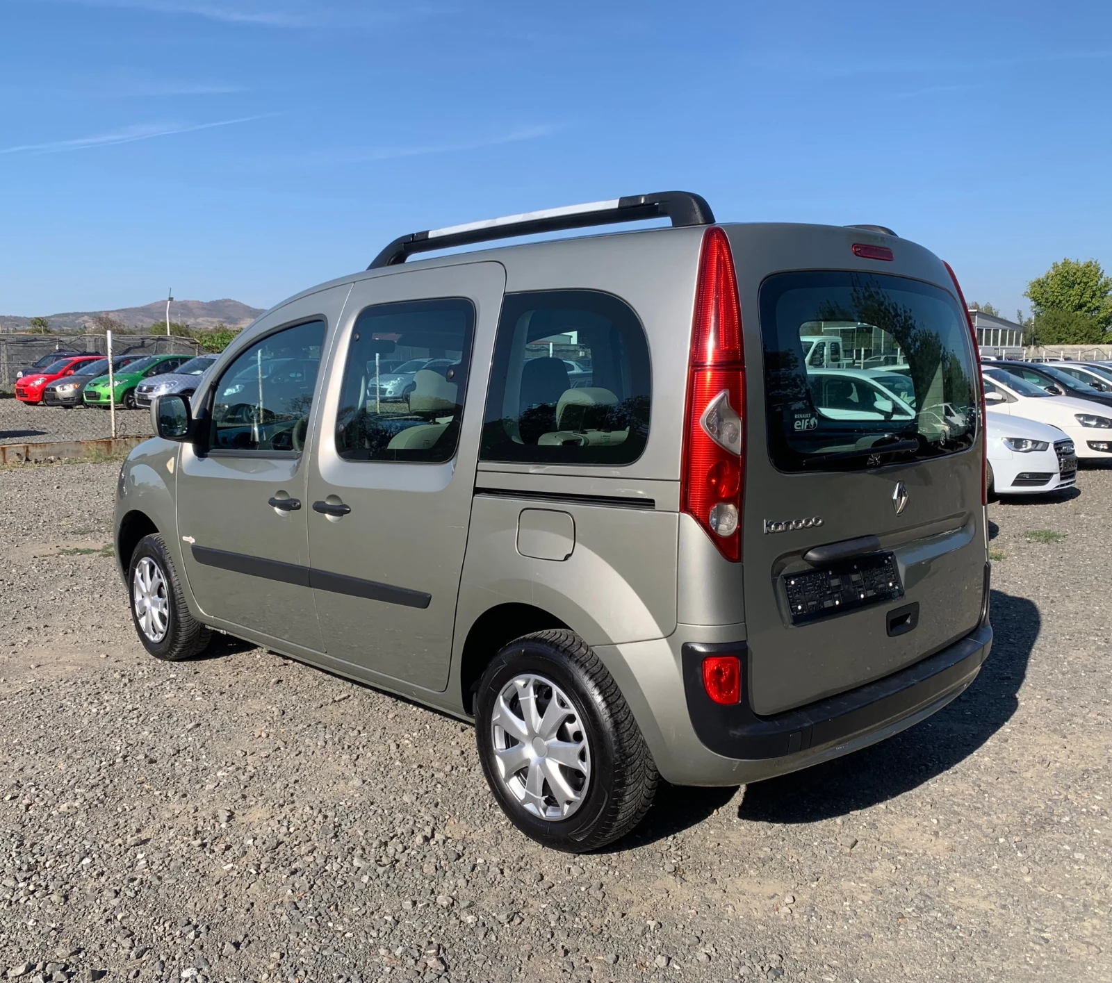 Renault Kangoo Family Restyling 1.5dCi(86к.с) 4 + 1 места - изображение 8