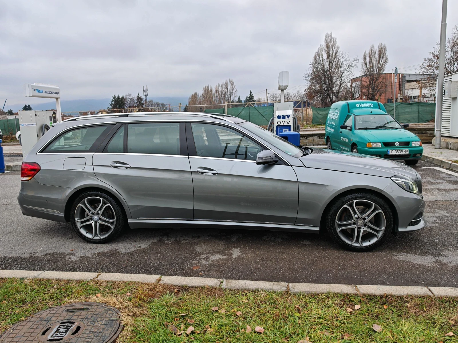 Mercedes-Benz E 250 CDI 204k.HYBRID, ТОП СЪСТОЯНИЕ НАПЪЛНО ОБСЛУЖЕН  - изображение 5