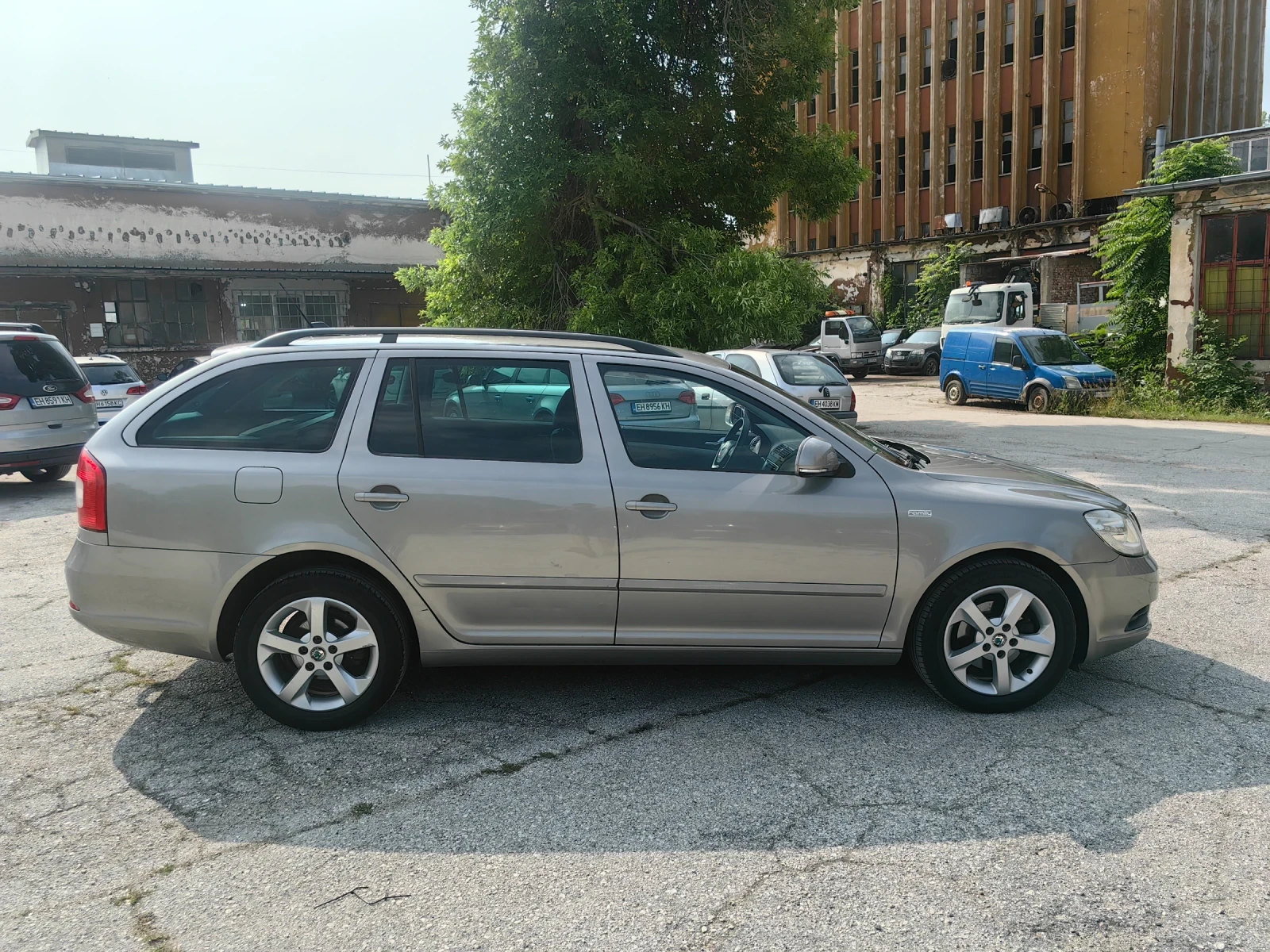 Skoda Octavia 1.6tdi 105ps, Евро 5, Facelift, Отлична  - изображение 3