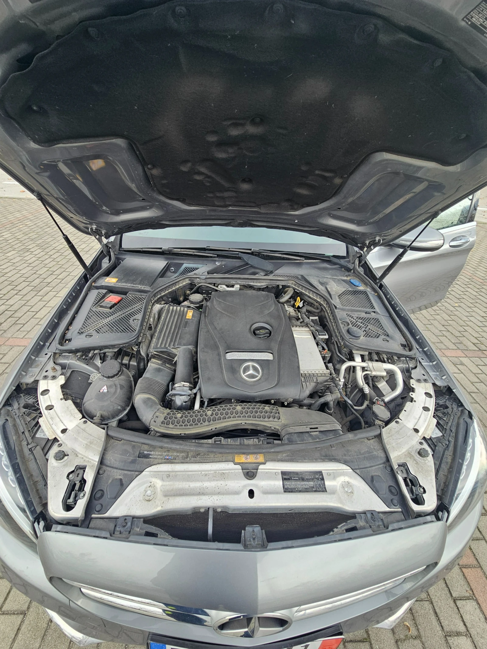 Mercedes-Benz C 300  - изображение 9