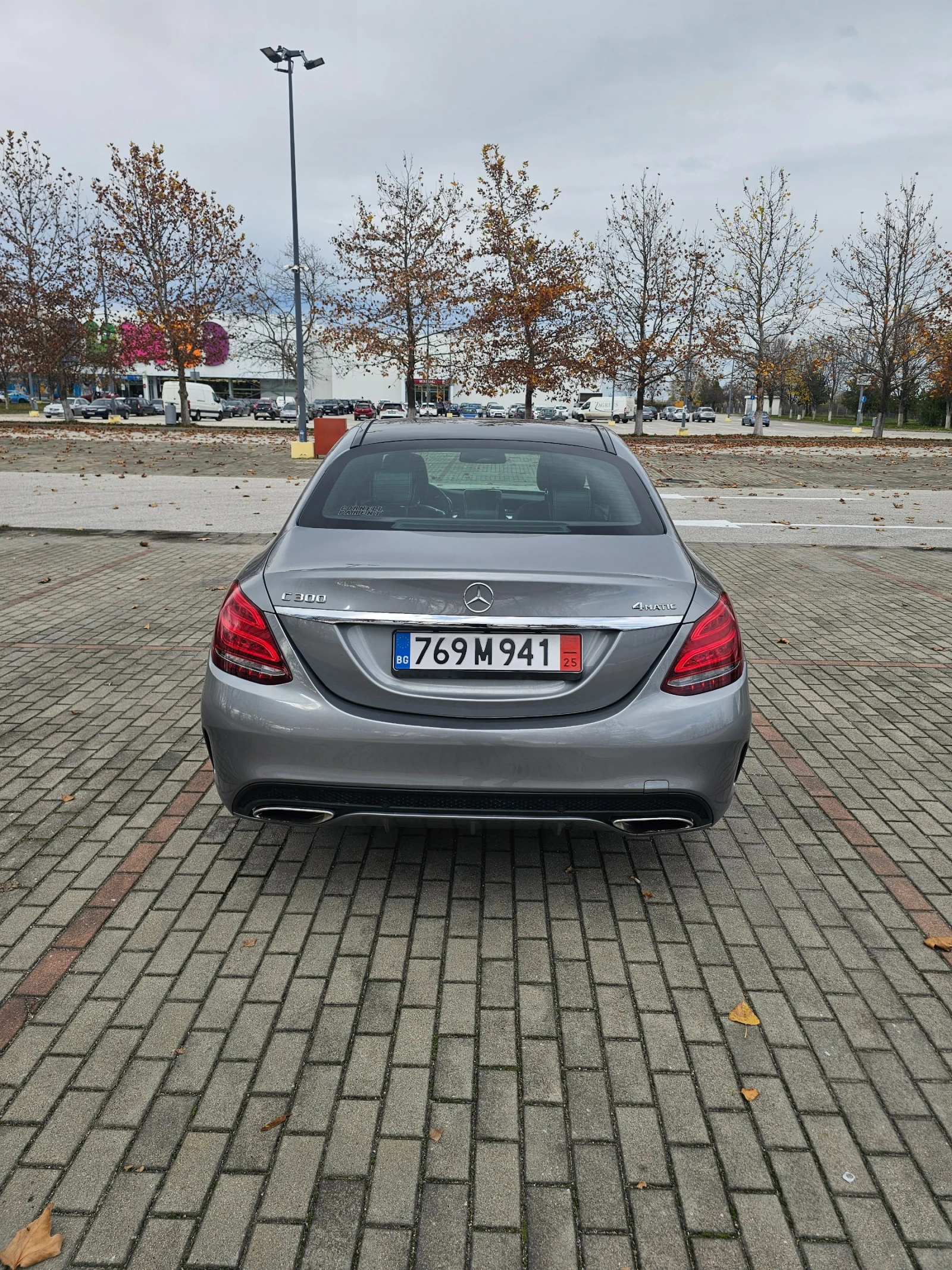 Mercedes-Benz C 300  - изображение 7