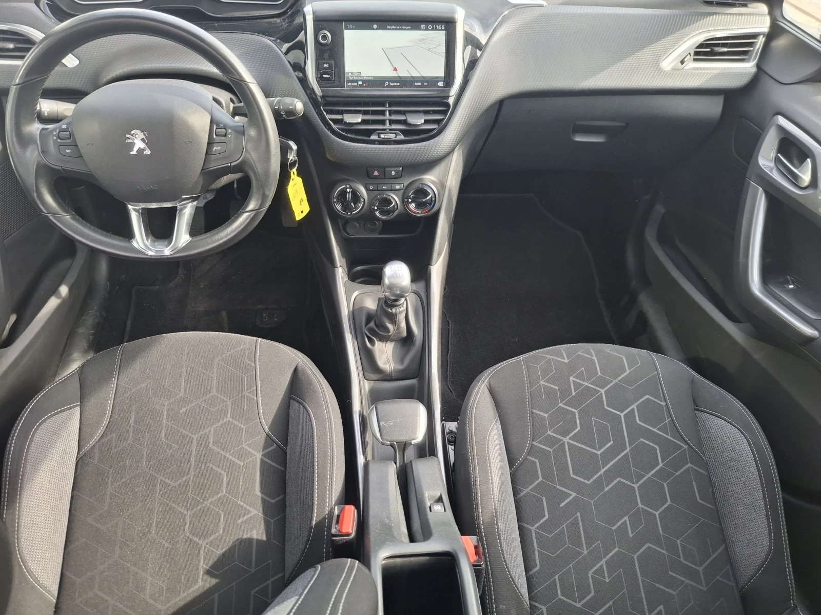Peugeot 2008 1.2i* TOP* faceLift* * 105.xkm EURO6 | Mobile.bg � ����������� 13