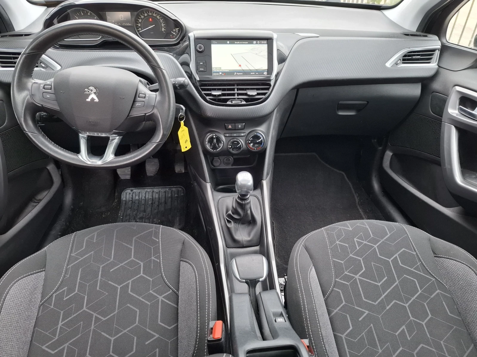 Peugeot 2008 1.2i* TOP* faceLift* * 105.xkm EURO6 | Mobile.bg � ����������� 17