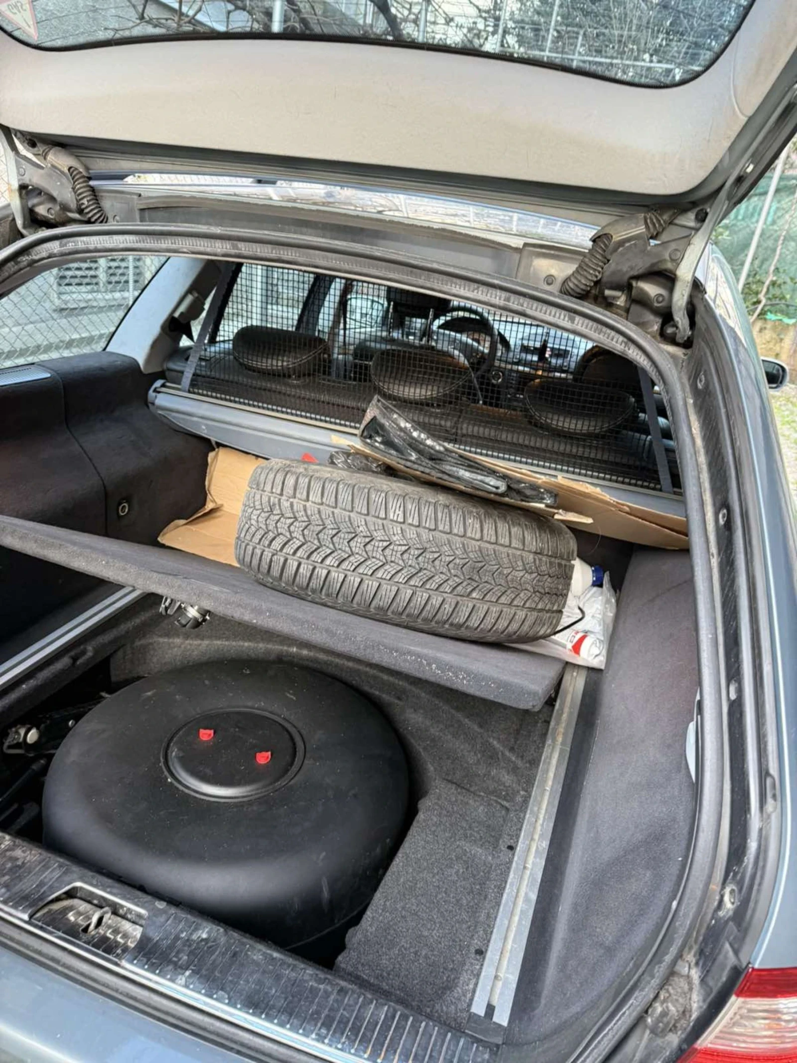 Mercedes-Benz E 350 T(SW)  - изображение 4