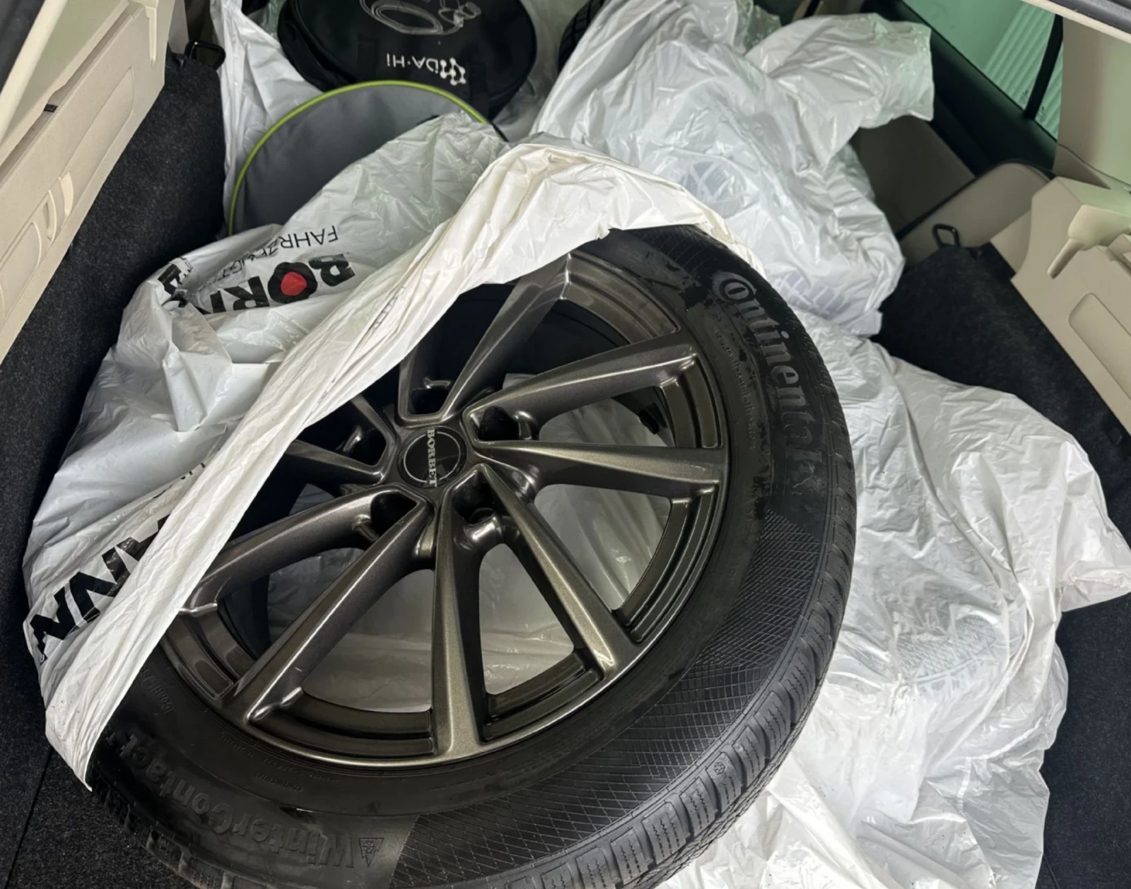 Skoda Superb 1.4 TSI HEV.PLUG-IN HYBRID.KAMERA.LED.NAVI, снимка 17 - Автомобили и джипове - 53832865