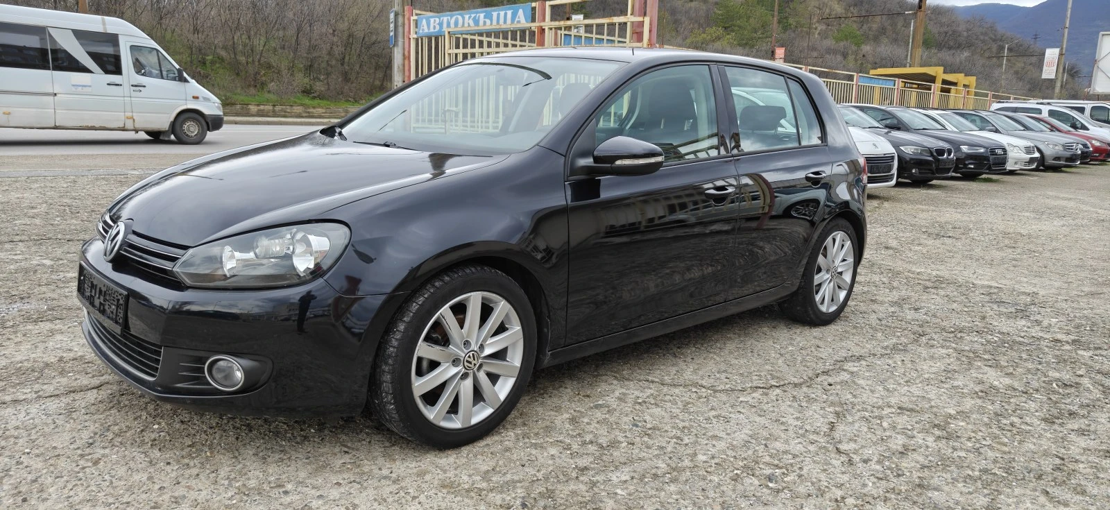 VW Golf 1.4iHighLine10г, снимка 3 - Автомобили и джипове - 54025844