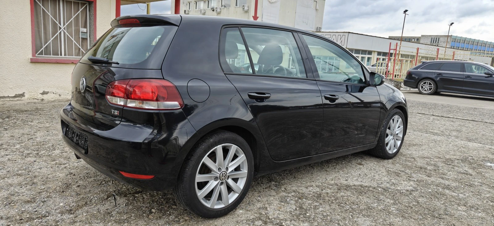 VW Golf 1.4iHighLine10г, снимка 7 - Автомобили и джипове - 54025844