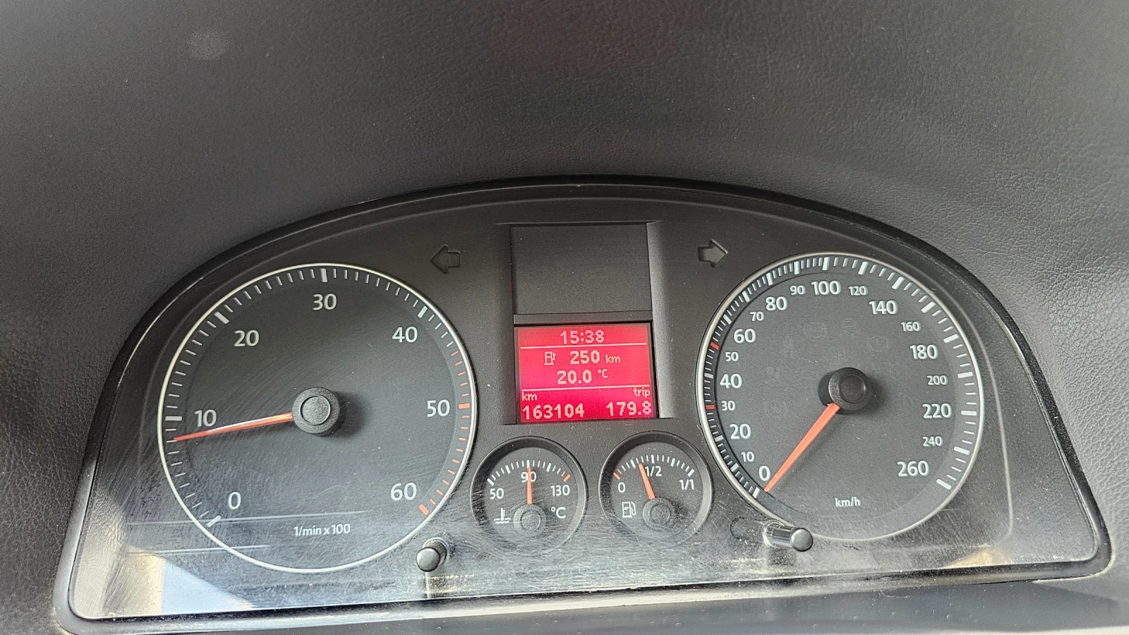 VW Touran 1.9TDI 105hp FACE, снимка 8 - Автомобили и джипове - 55300114