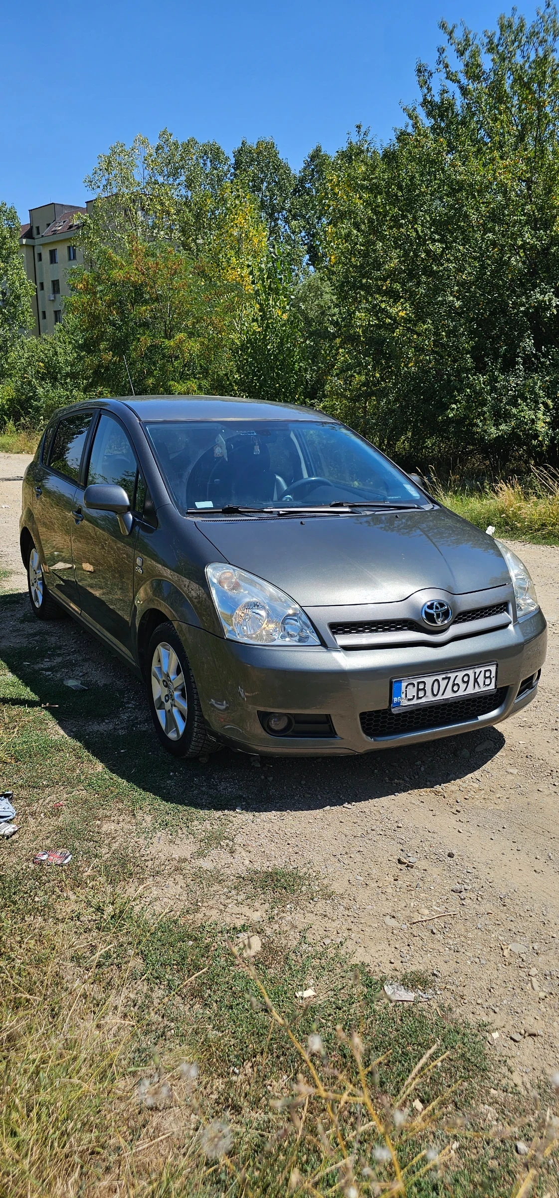 Toyota Corolla verso кожен салон и 7 места., снимка 14 - Автомобили и джипове - 55631570