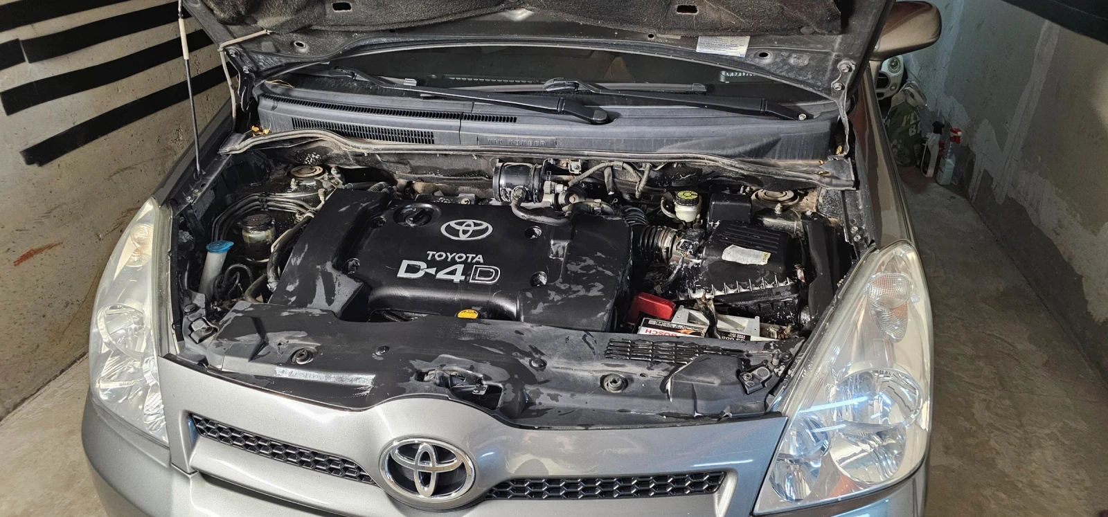 Toyota Corolla verso кожен салон и 7 места., снимка 2 - Автомобили и джипове - 55631570