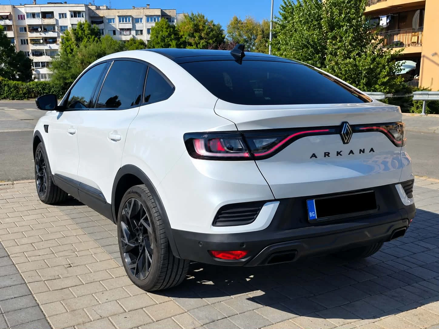 Renault Arkana, снимка 2 - Автомобили и джипове - 56008333