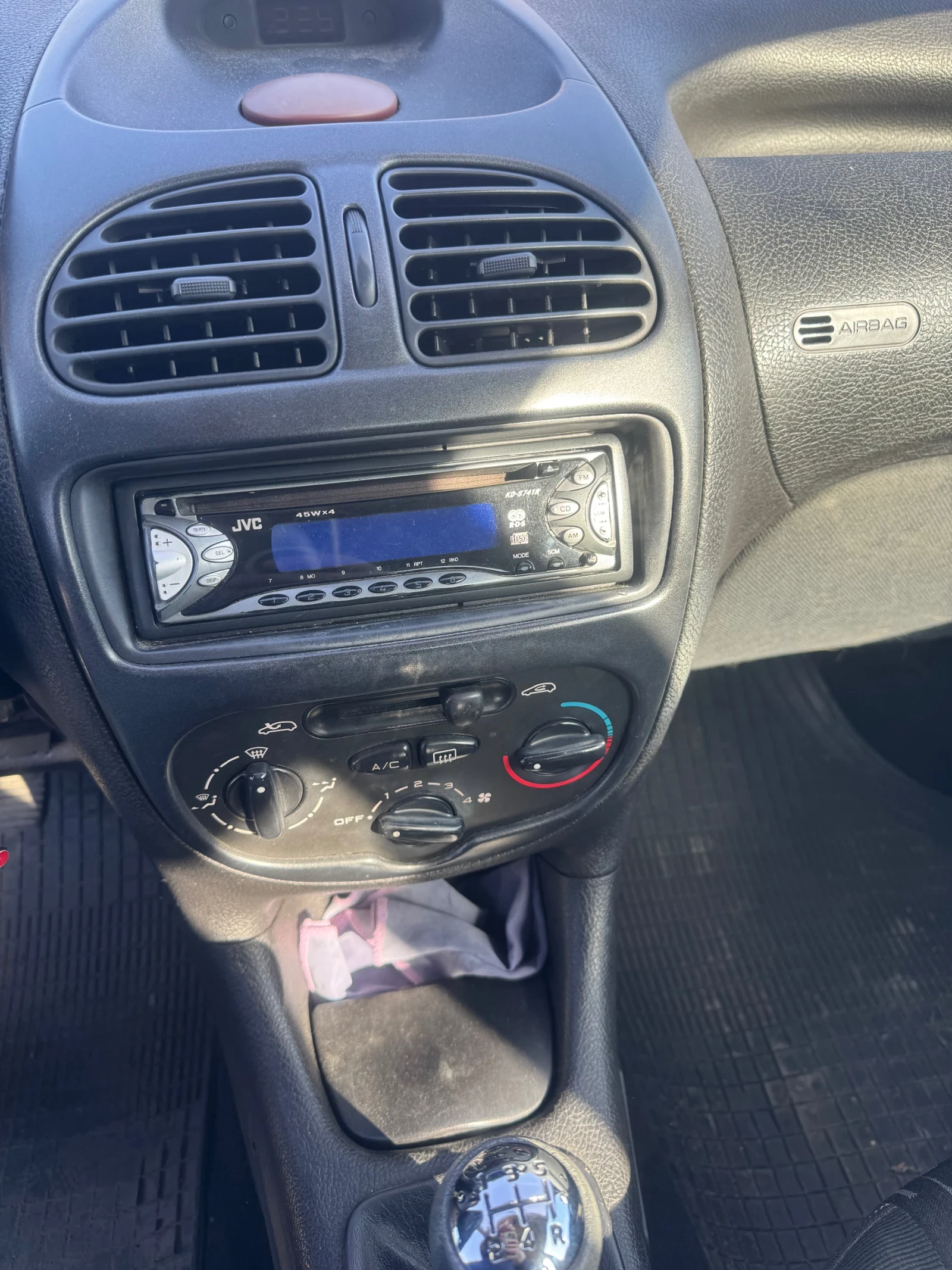 Peugeot 206 2.0 hdi 90кс. , снимка 5 - Автомобили и джипове - 56155171