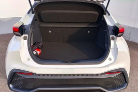 Toyota C-HR Hybrid e-CVT 140 к.с., снимка 12