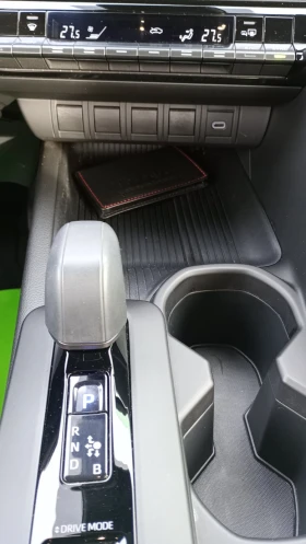 Toyota C-HR Hybrid e-CVT 140 к.с. - 28427 € / 55598.38 лв. - 37881189 11