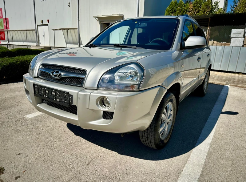 Hyundai Tucson 2.0 I GPL ТЕГЛИЧ, снимка 2 - Автомобили и джипове - 51771885
