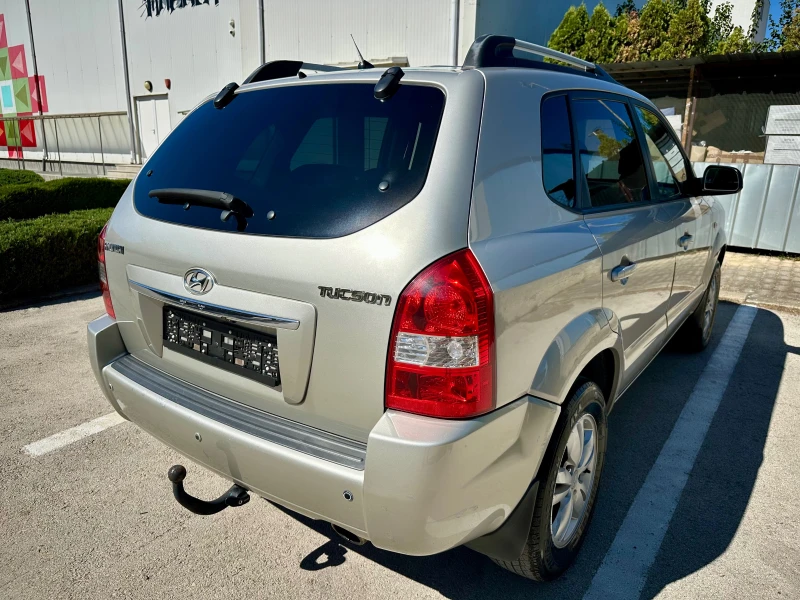 Hyundai Tucson 2.0 I GPL ТЕГЛИЧ, снимка 5 - Автомобили и джипове - 51771885