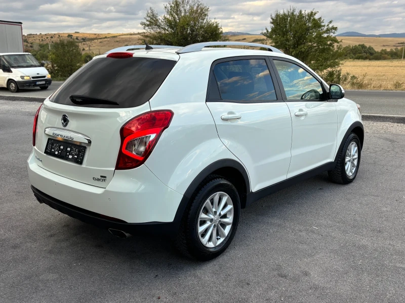 SsangYong Korando 2.0 e-XDI  4x4, снимка 4 - Автомобили и джипове - 51895691