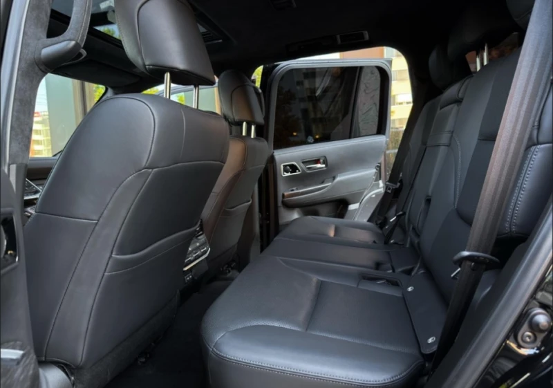 Toyota Land cruiser 300 3.5 V6 , снимка 14 - Автомобили и джипове - 52392522