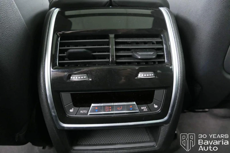 BMW X7 M60i xDrive Sportautomatic, снимка 14 - Автомобили и джипове - 52727293