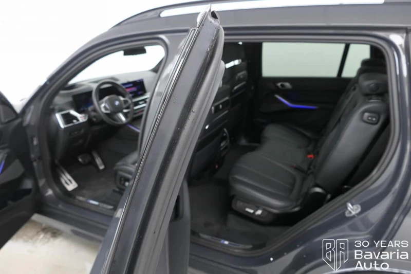 BMW X7 M60i xDrive Sportautomatic, снимка 5 - Автомобили и джипове - 52727293