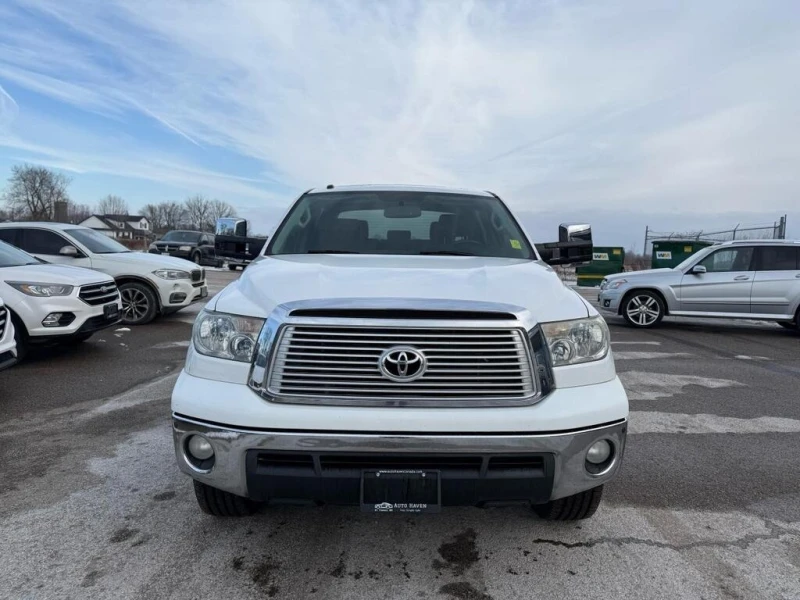 Toyota Tundra * Platinum * * * LOOKS BRAND NEW! * * * Near perfe, снимка 2 - Автомобили и джипове - 52922430