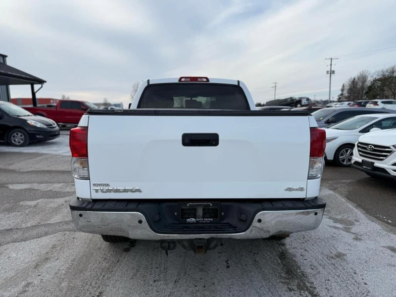 Toyota Tundra * Platinum * * * LOOKS BRAND NEW! * * * Near perfe, снимка 5 - Автомобили и джипове - 52922430