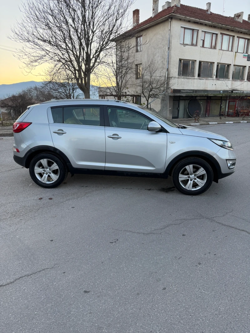 Kia Sportage 1.6i android camera, снимка 2 - Автомобили и джипове - 53557280