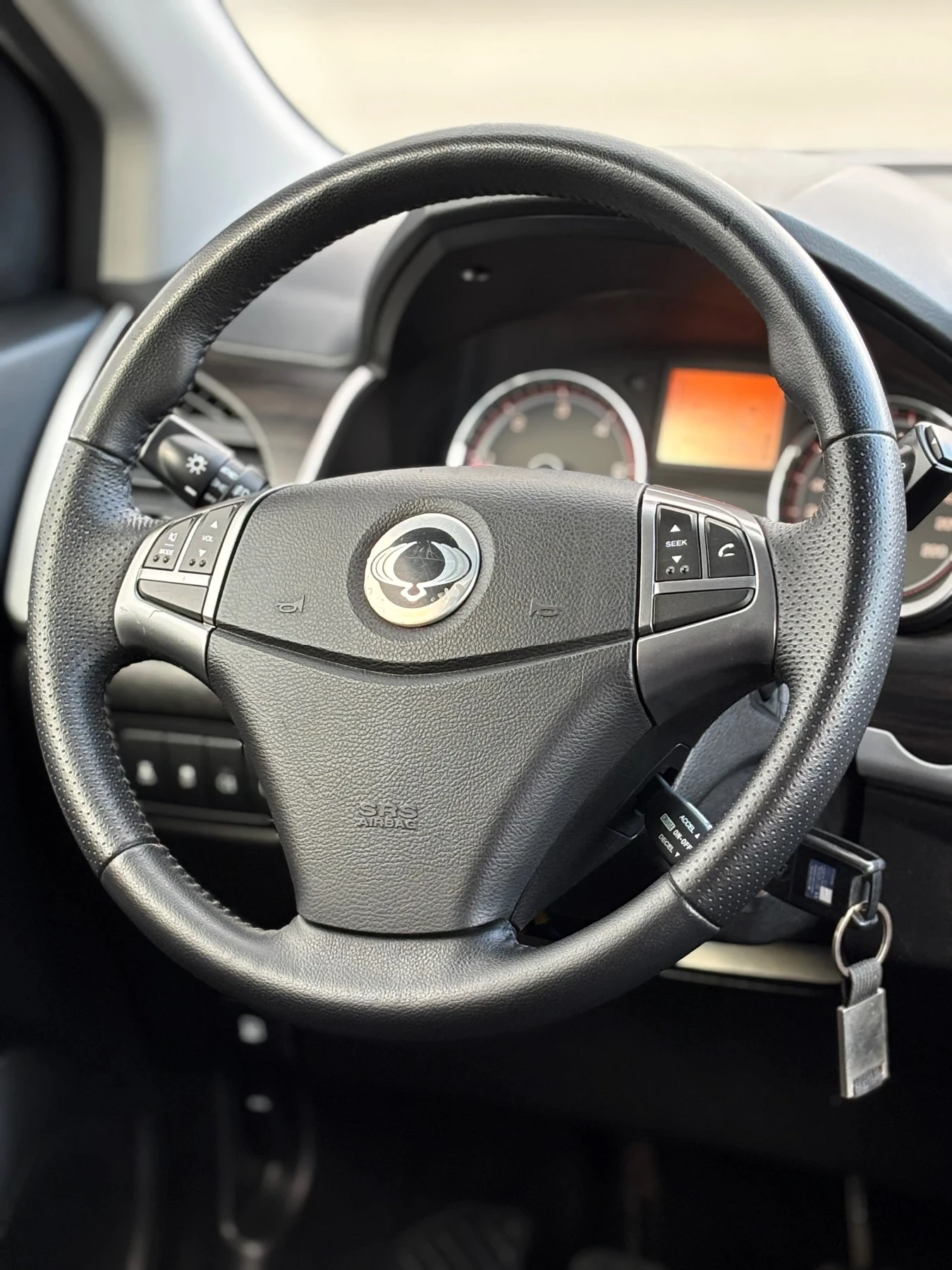 SsangYong Korando 2.0 e-XDI  4x4 - изображение 9