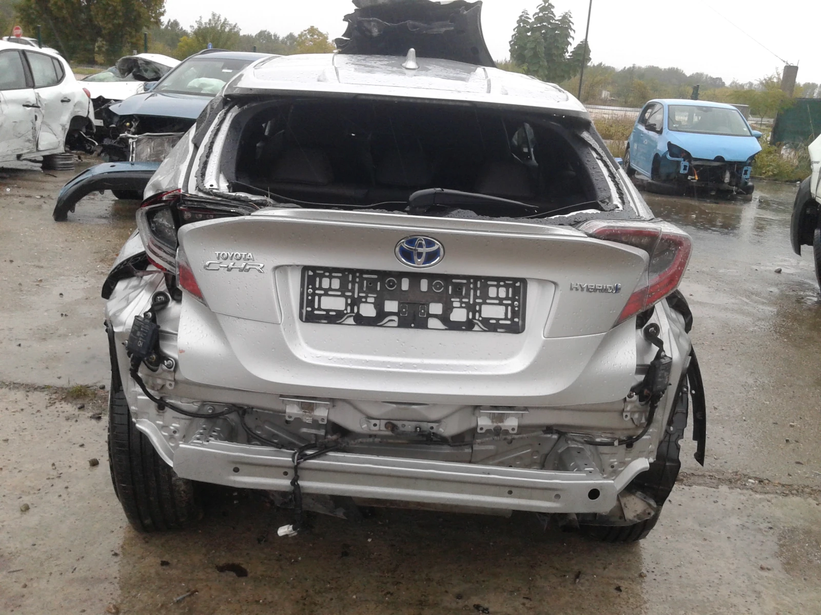 Toyota C-HR 1.8 vvti hybrid - изображение 2