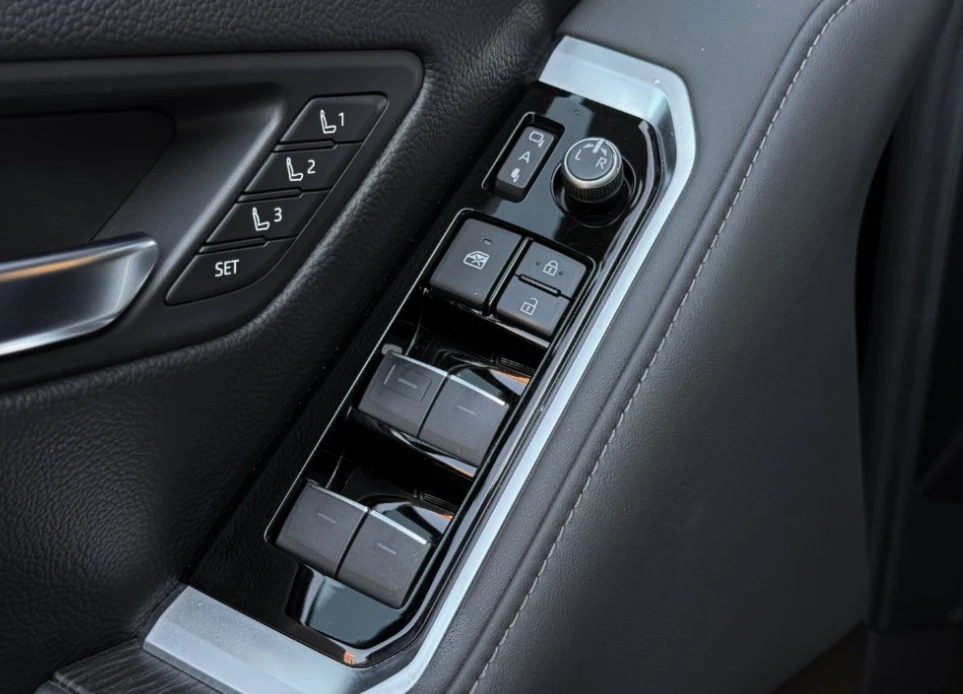 Toyota Land cruiser 300 3.5 V6  | Mobile.bg   10