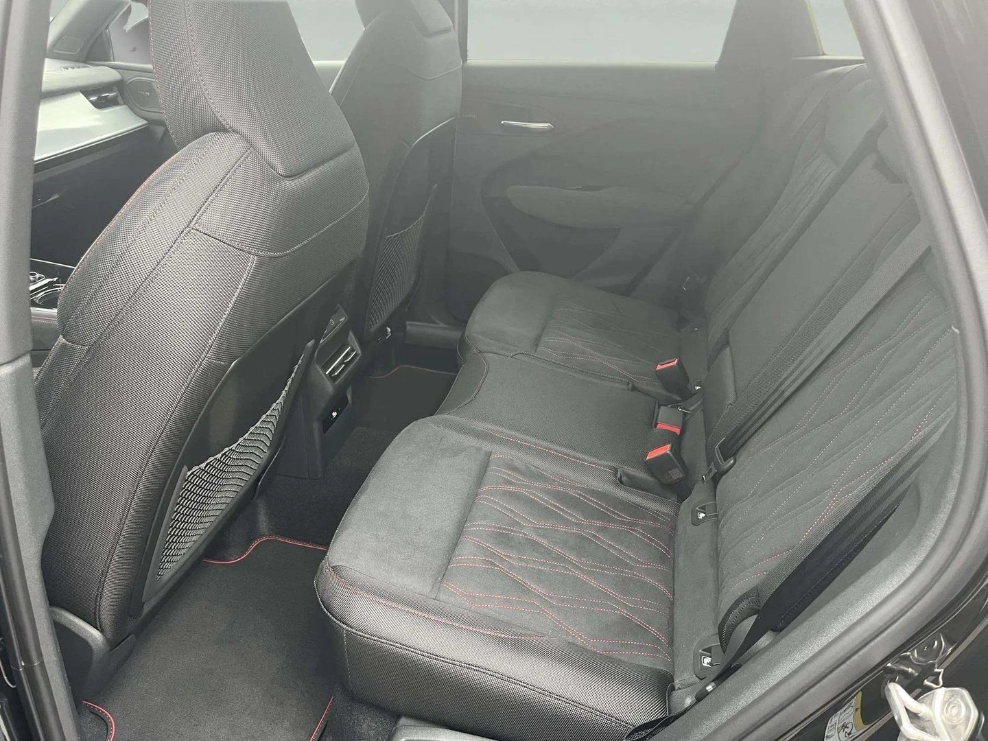 Audi Q3 SUV 195 kW TFSI quattro - изображение 8