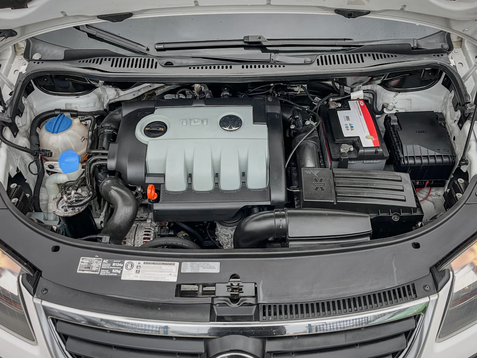 VW Touran 1.9 TDI - CROSS - 6ck. | Mobile.bg   17