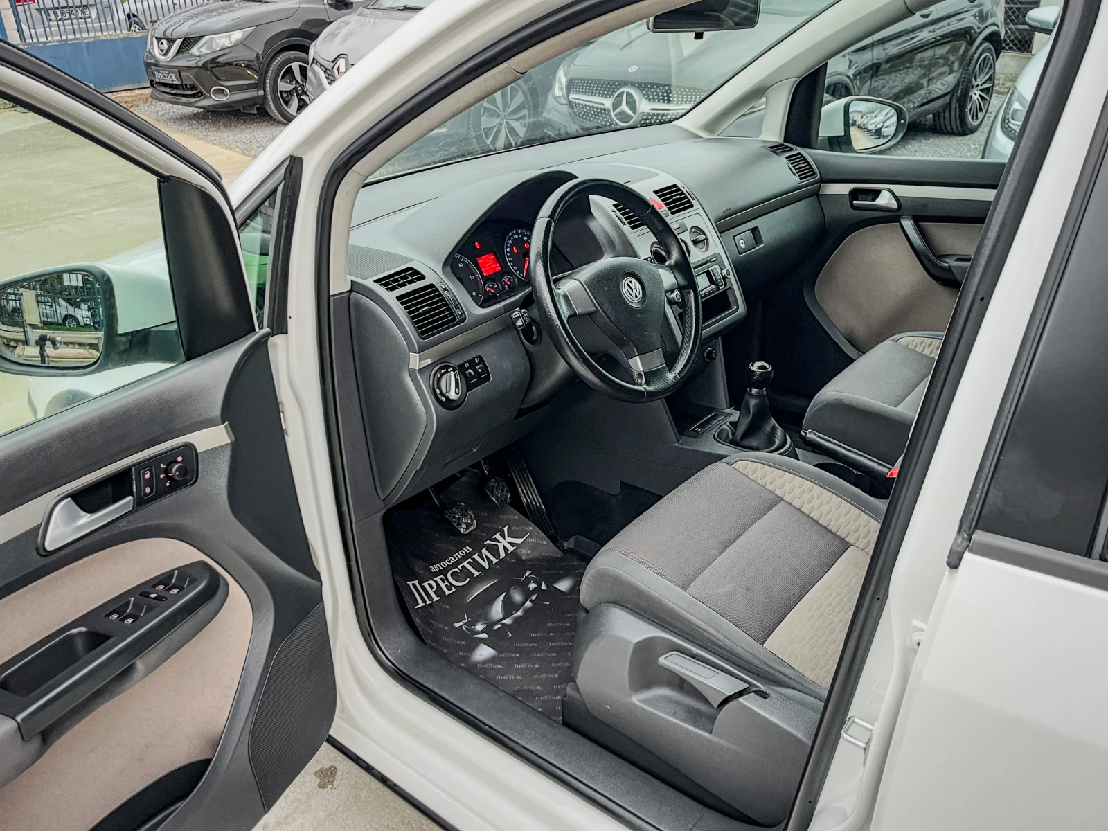 VW Touran 1.9 TDI - CROSS - 6ck. | Mobile.bg   8