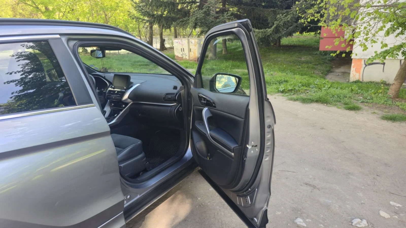 Mitsubishi Eclipse Cross PHEV , снимка 12 - Автомобили и джипове - 54231654