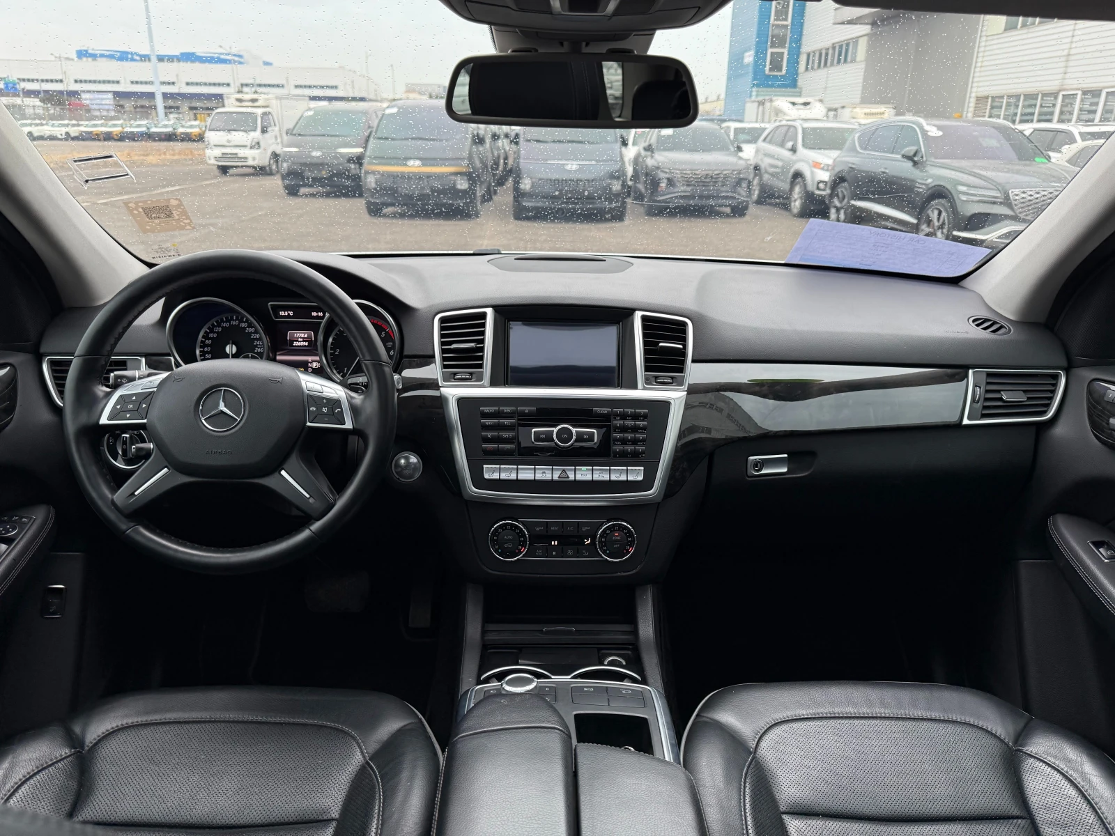 Mercedes-Benz ML 350 Bluetec-ОЧАКВАН ВНОС!, снимка 10 - Автомобили и джипове - 54338322