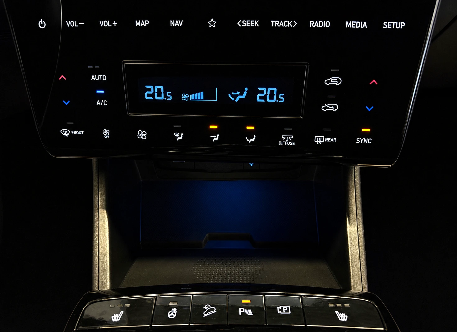 Hyundai Tucson EXCLUSIVE Plug-in Hybrid AWD, снимка 14 - Автомобили и джипове - 54747108