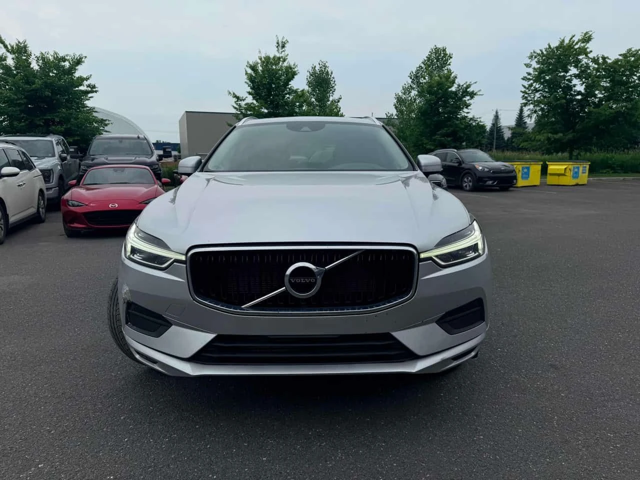 Volvo XC60 Momentum/ПАНОРАМА/АВТОФИНАНСИРАНЕ, снимка 2 - Автомобили и джипове - 55125472
