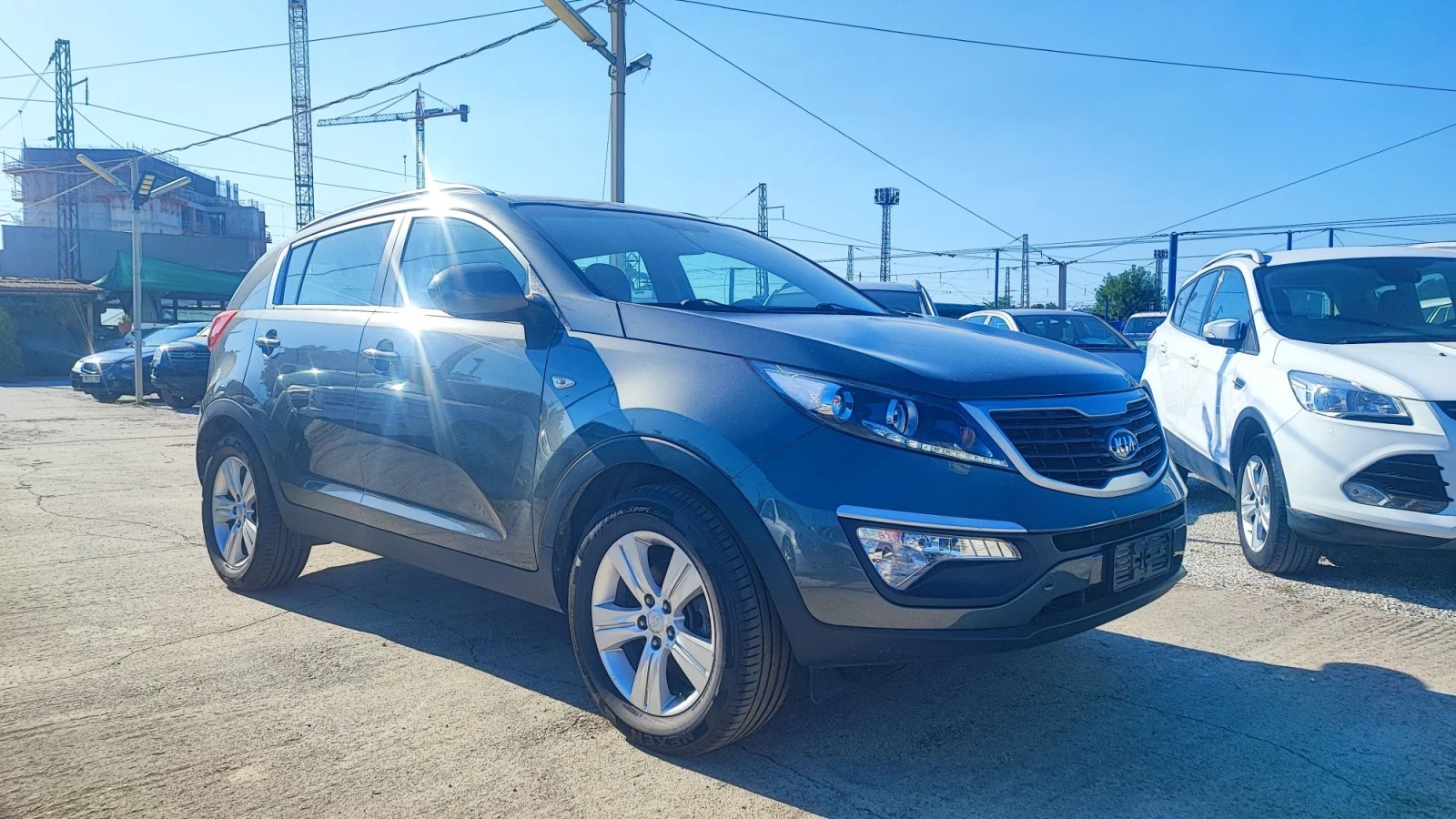 Kia Sportage 1.6, снимка 4 - Автомобили и джипове - 55610924