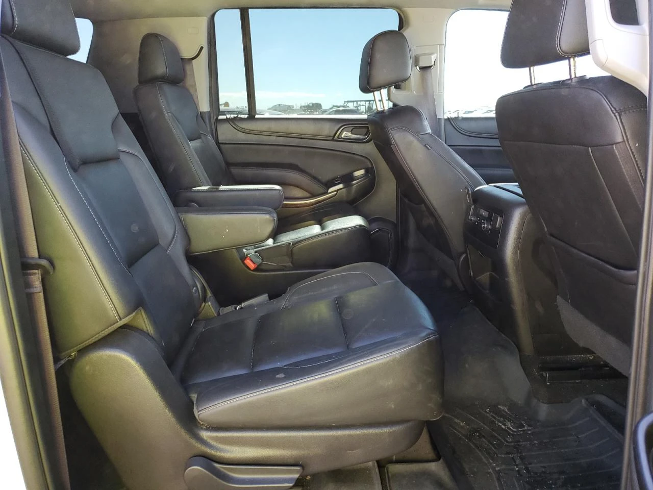 Chevrolet Suburban 5.3l K1500 Lt, снимка 11 - Автомобили и джипове - 55977185