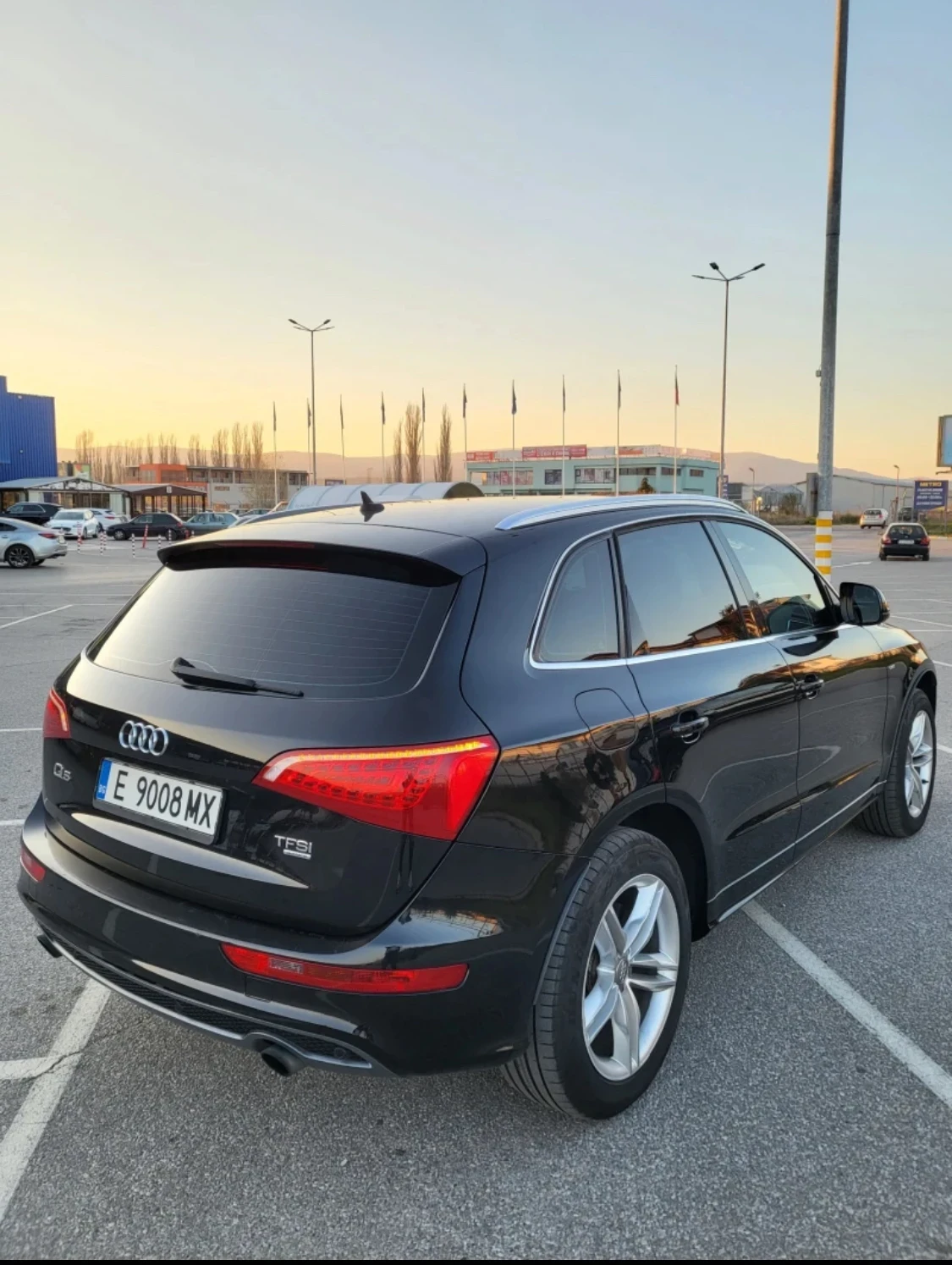 Audi Q5 TFSI 2.0 S-LINE, снимка 5 - Автомобили и джипове - 56248602