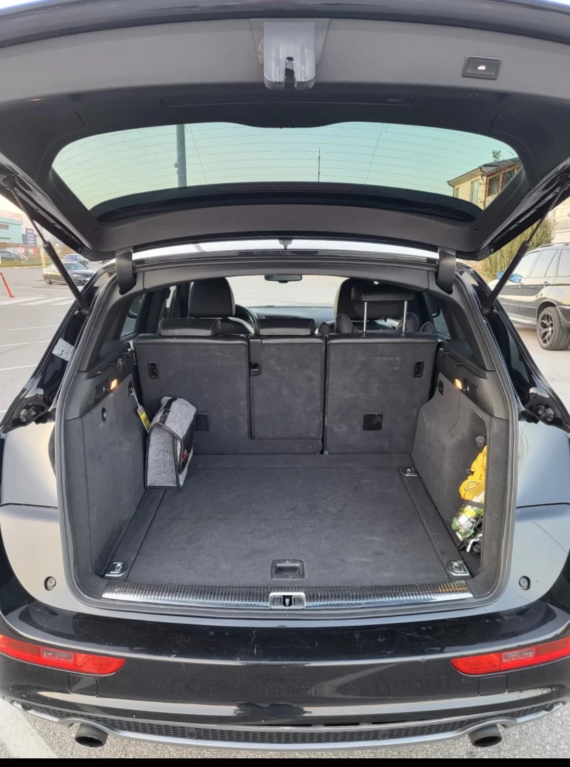 Audi Q5 TFSI 2.0 S-LINE, снимка 12 - Автомобили и джипове - 56248602