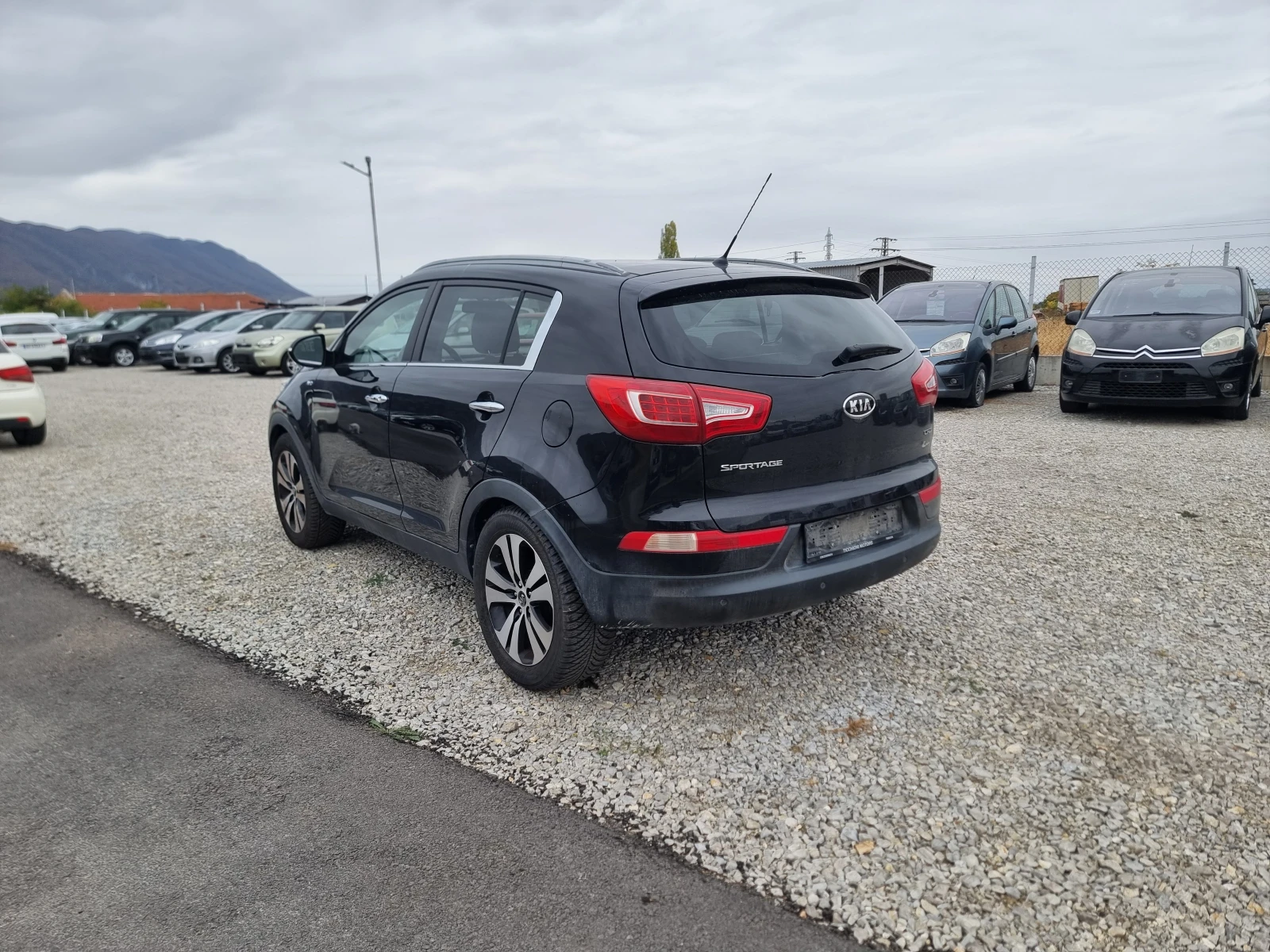 Kia Sportage 2.0CRDI, снимка 4 - Автомобили и джипове - 56471609