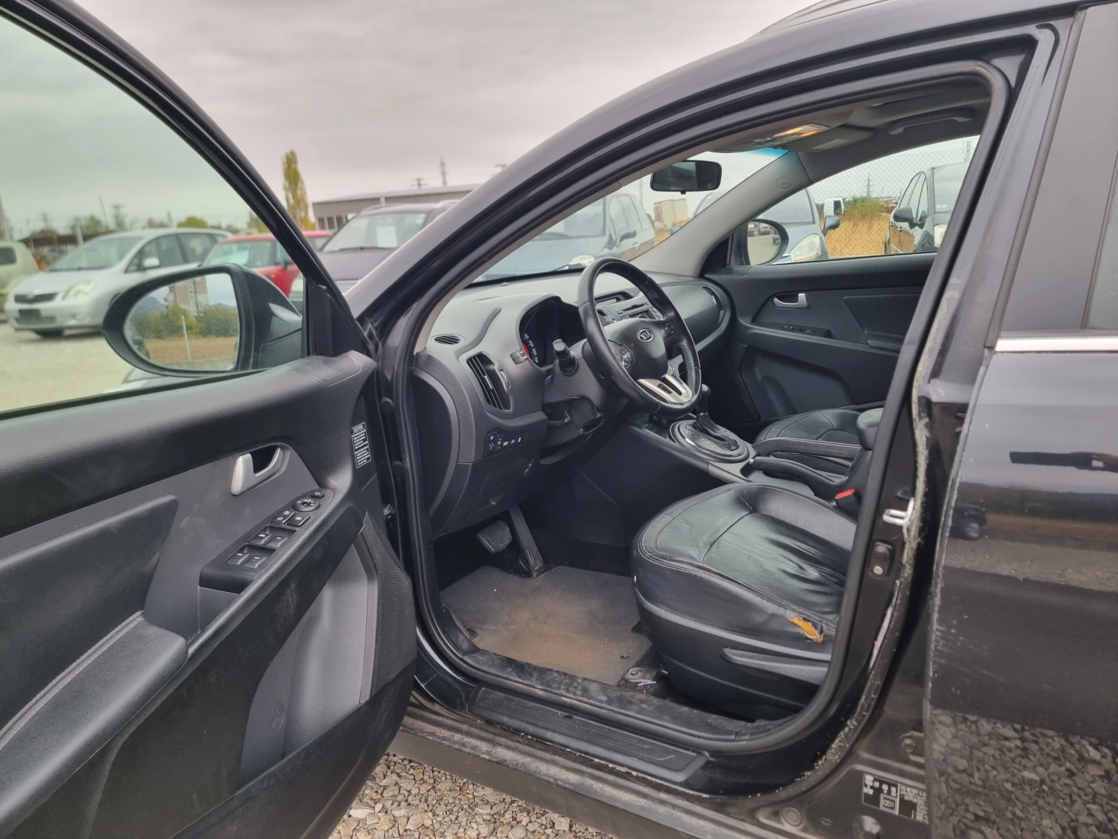 Kia Sportage 2.0CRDI, снимка 10 - Автомобили и джипове - 56471609