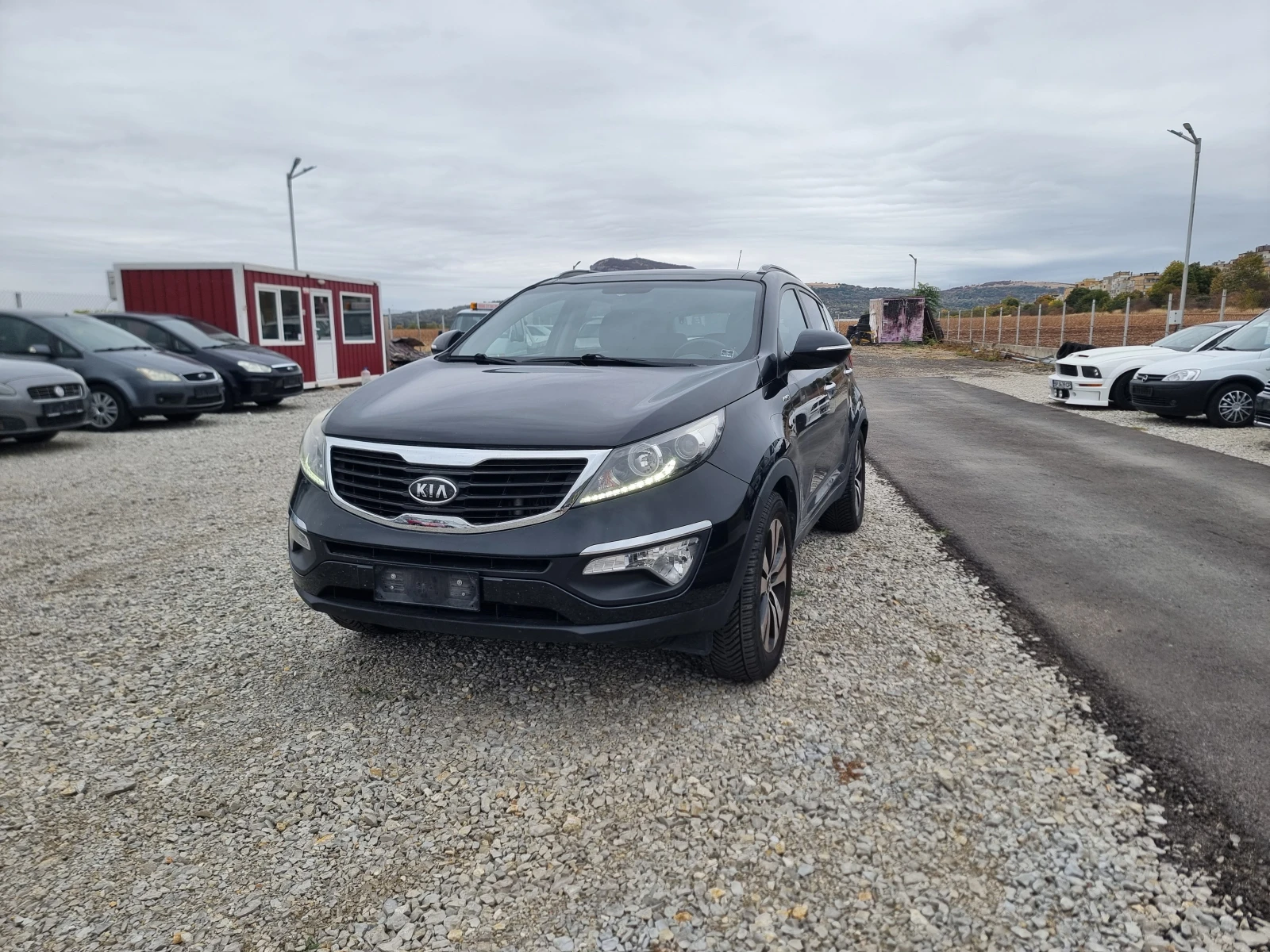 Kia Sportage 2.0CRDI, снимка 2 - Автомобили и джипове - 56471609