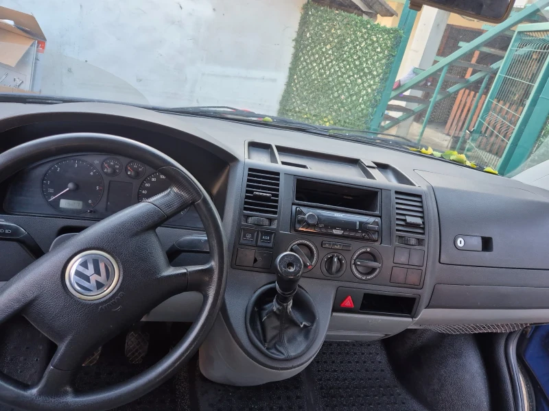 VW T5 1.9 tdi, снимка 10 - Бусове и автобуси - 52616431