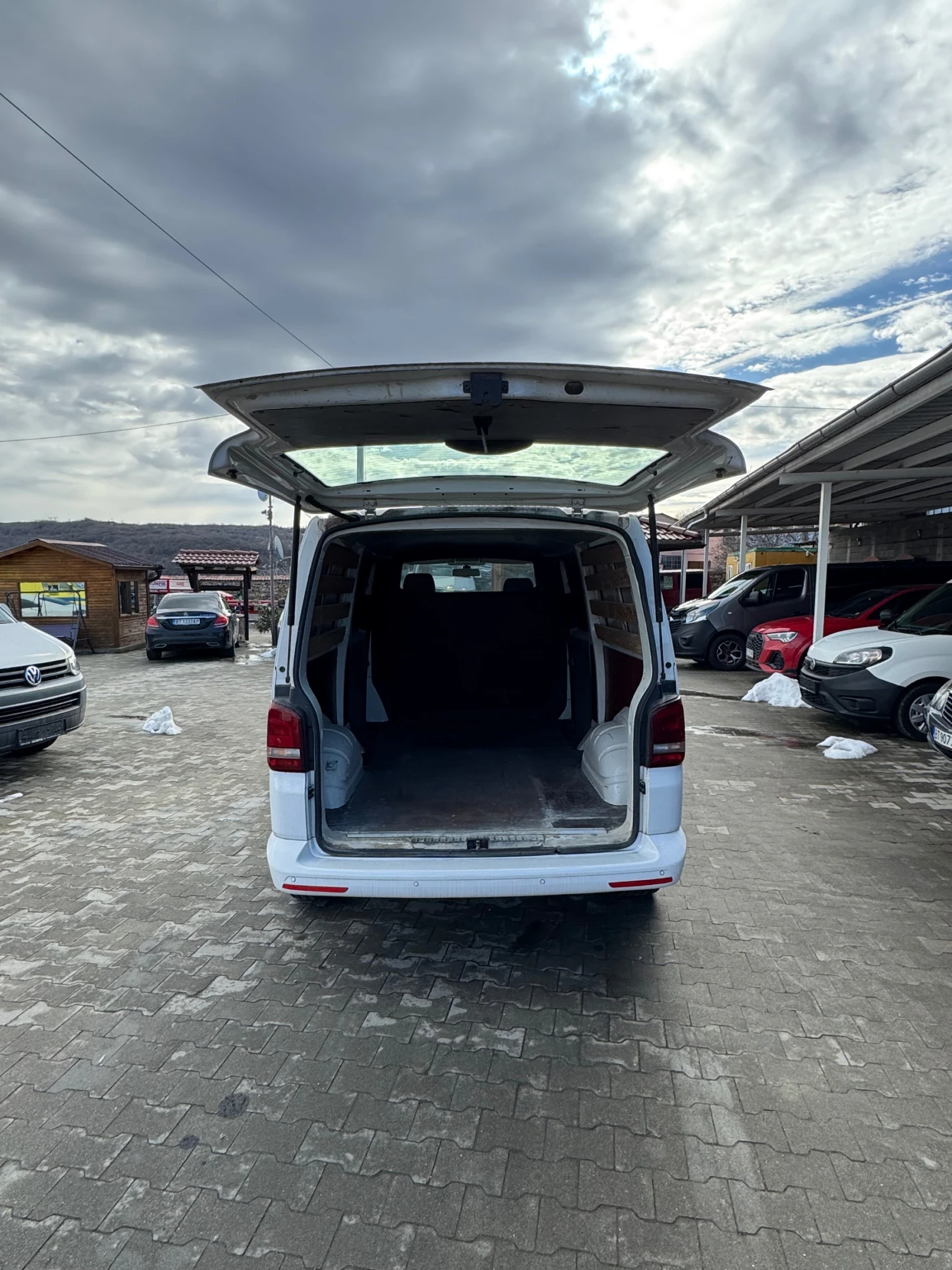 VW Transporter L2H1 AC LM, снимка 13 - Бусове и автобуси - 47800622