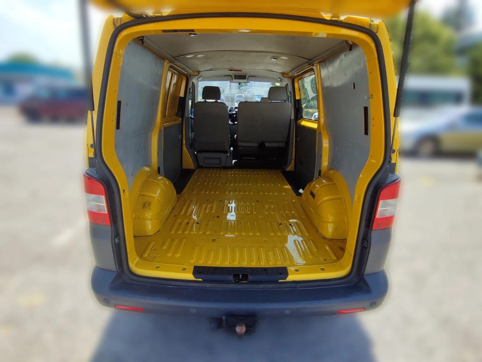 VW Transporter 2.0TDI-102kc-ЕВРО5-КЛИМАТИК-ПАРКТРОНИК-ТЕГЛИЧ, снимка 11 - Бусове и автобуси - 54915519