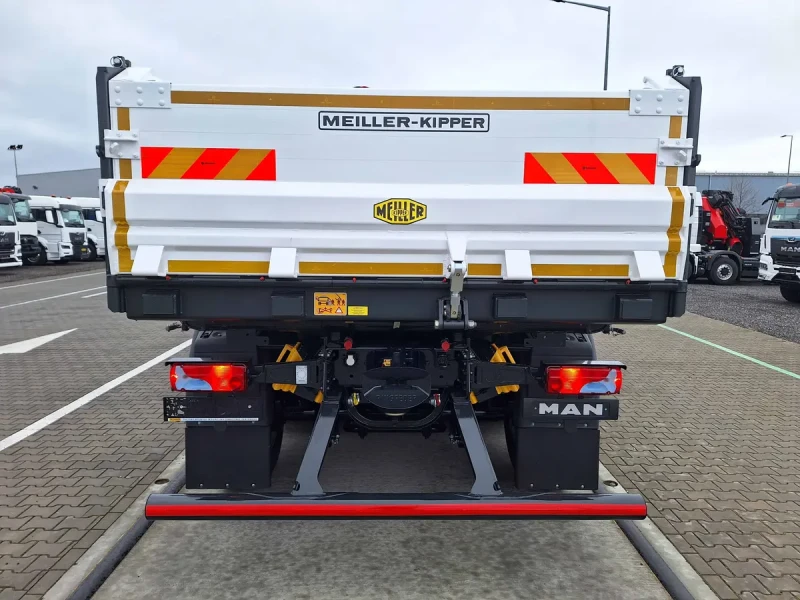 Man Tgs 28.520 6x4-4 + Meiller, снимка 6 - Камиони - 52836315